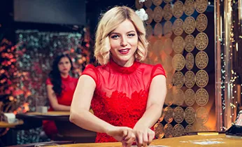 Gửi yêu cầu qua biểu mẫu liên hệ